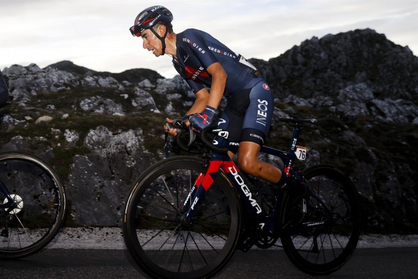 El Movistar Team se refuerza con el escalador Iván Sosa