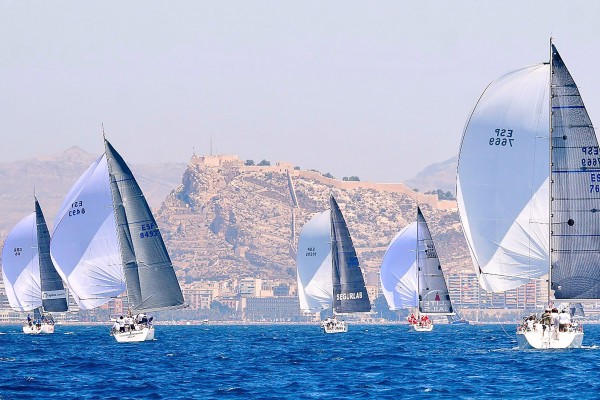 La Diputación de Alicante destina 370.000 euros a la promoción del deporte con ayudas a 268 clubes de la provincia