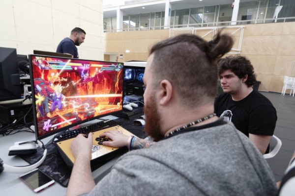 Castelló lanza un curso para prevenir los problemas asociados a los videojuegos