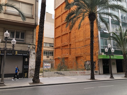 Alicante amplía su oferta con otro edificio de uso hotelero en Calderón de la Barca