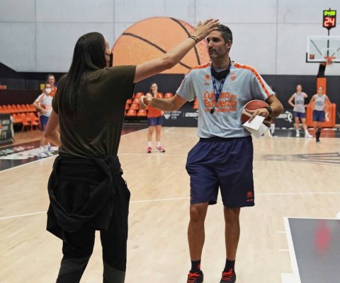 Allen se incorpora a los entrenamientos y Raman regresa al Paterna
