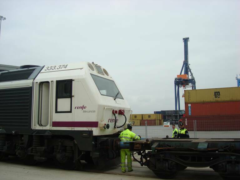 Gimecons, OHL y Trabajos y Obras logran la primera obra ferroviaria del puerto en once años