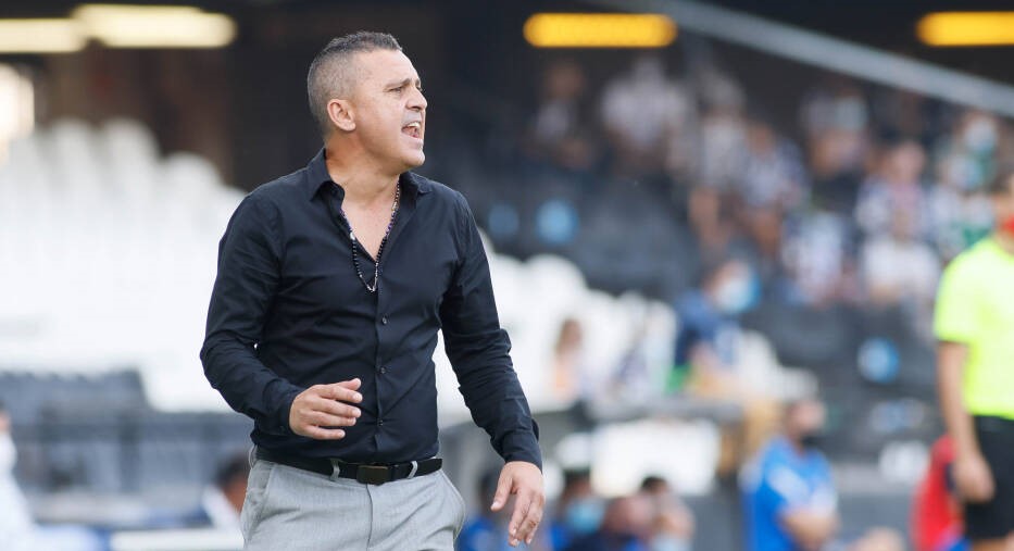 Escobar encuentra su 'once' tipo