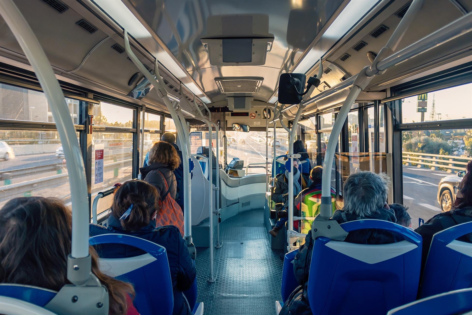 El Consell destina otros 15 millones de euros para el transporte concesional de autobuses por carretera