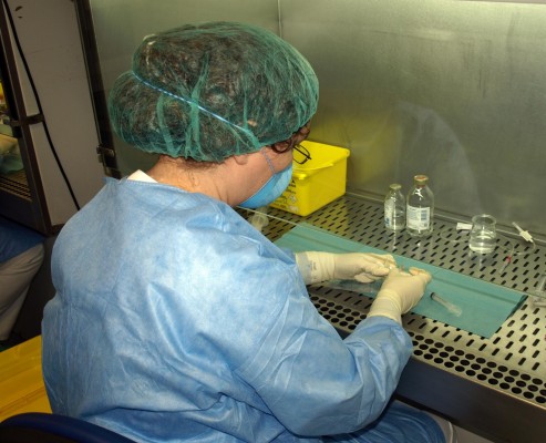 Los pacientes con fármacos dispensados en el hospital podrán retirarlos en su centro de salud, farmacia o casa