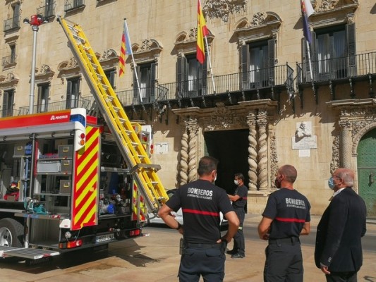 Alicante impulsa la compra de vehículos para el servicio de bomberos por 2,5 millones