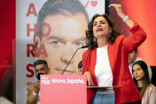 Montero dice que las nuevas generaciones tomarán 