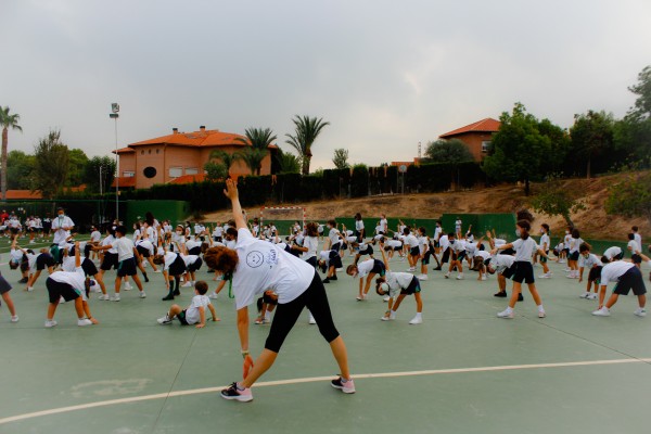 Más de 1.300 alumnos de Murcia y Alicante se suman al Día Global del Bienestar 