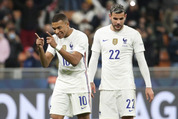 Francia gana la Liga de Naciones con un polémico gol de Mbappé