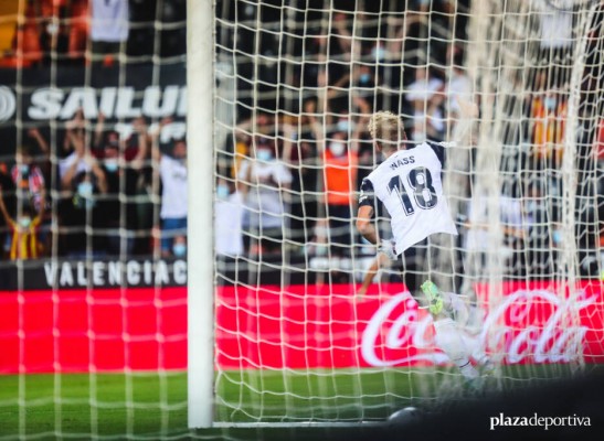 El Valencia suma la mitad de los puntos, un ritmo que puede llevarle a Europa
