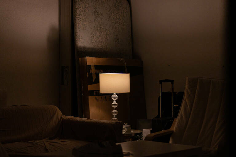 El precio de la luz sube este lunes un 5%, hasta 184,48 euros/MWh