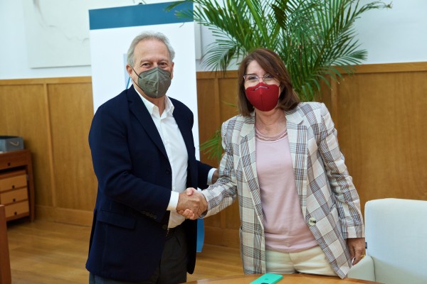La UA y Fundación Banco Sabadell ponen en marcha de un programa de prácticas en empresa