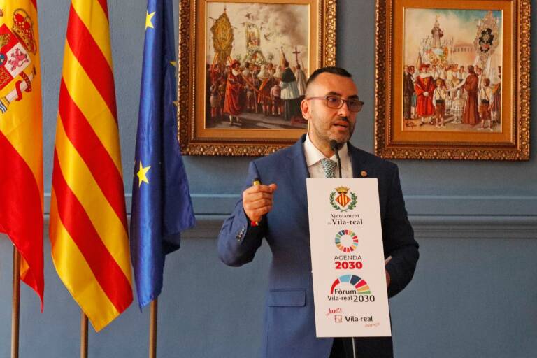 Benlloch propone dedicar los Premios 20 de Febrer de 2022 a reconocer el esfuerzo frente a la covid