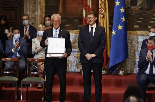 Maratón Valencia recibe la Placa al Mérito Deportivo de la Generalitat Valenciana 

