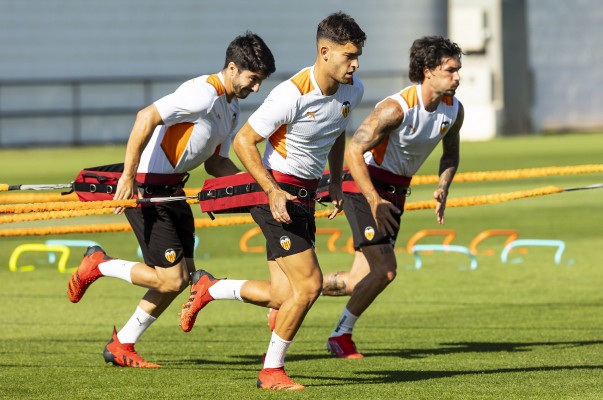El Valencia tratará de recuperar el pulso ante sus inmediatos perseguidores
