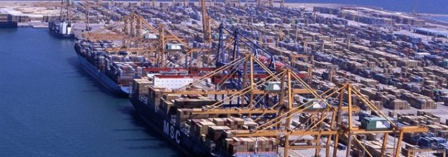 El tráfico del puerto de Valencia crece un 5,10% hasta el mes de octubre
