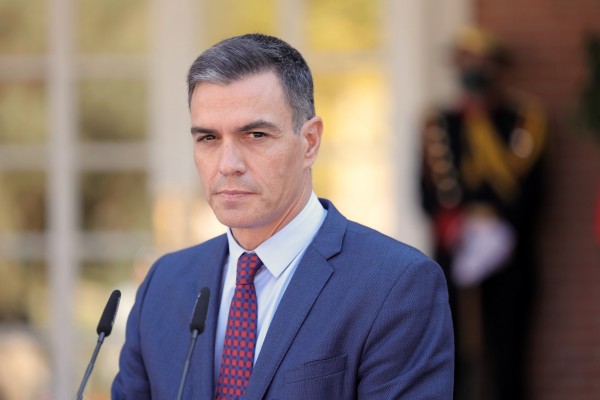 Sánchez felicita a la Comunitat Valenciana y la define como 