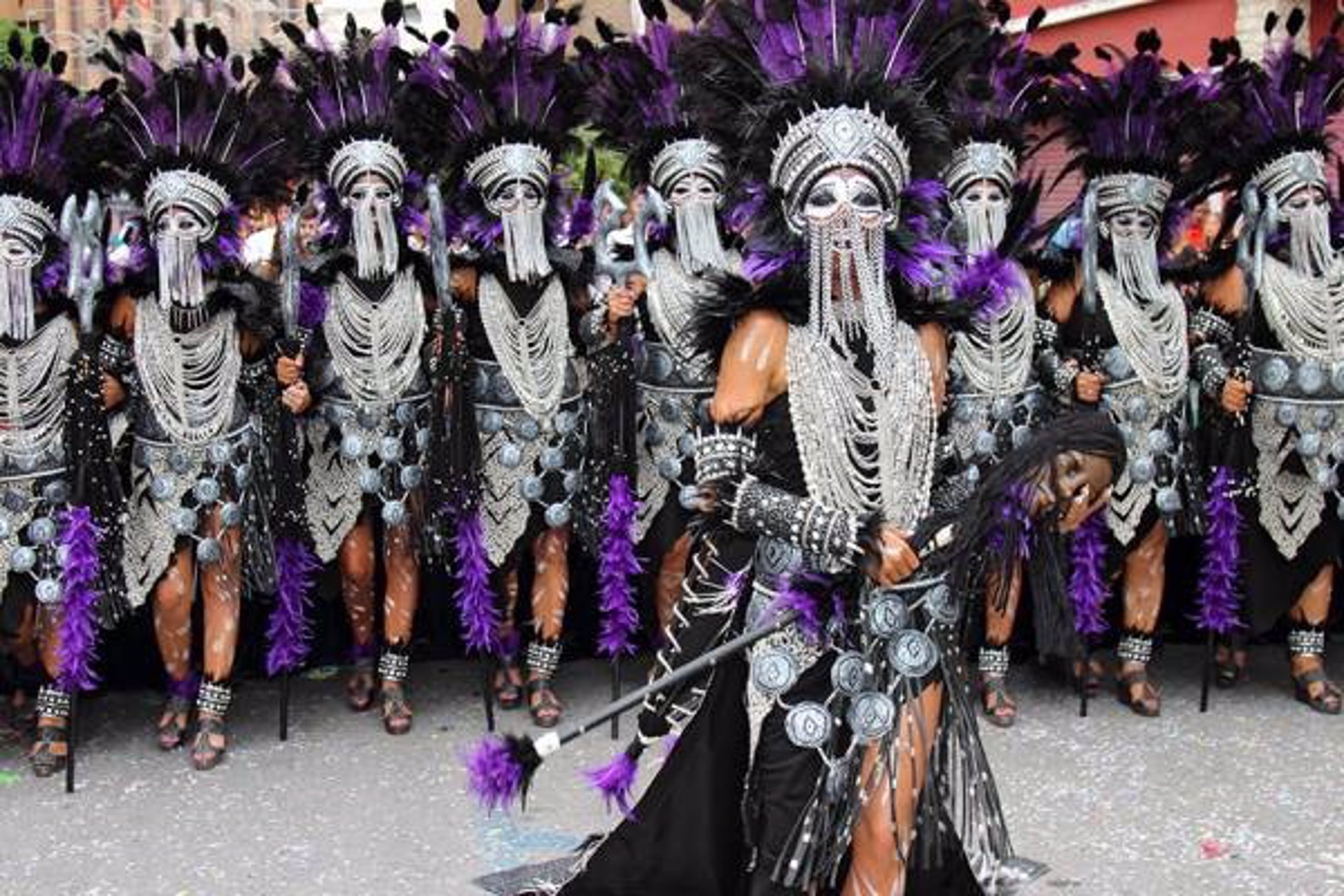 Nuevas normas para Moros y Cristianos: mascarilla, coordinador covid y músicos a dos metros