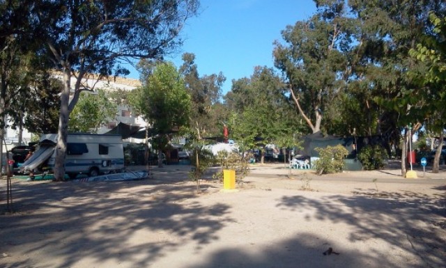 Los campings de Dénia tildan de “amenaza” para su supervivencia el aumento de la tasa de basura
