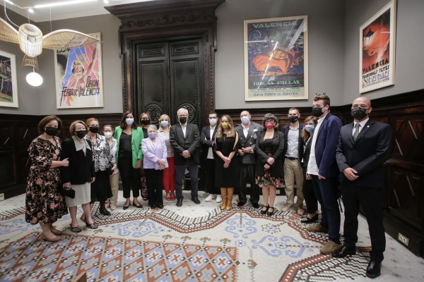Los premiados por València reciben su distinción con 