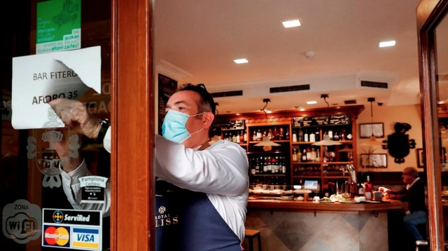 La 'casi' normalidad: la Comunidad Valenciana elimina aforos y horarios en hostelería, eventos y ocio nocturno