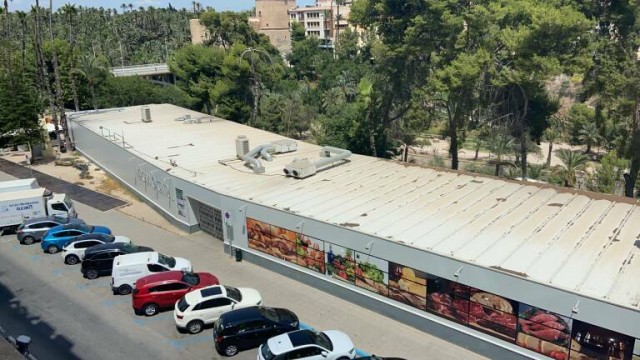 La CHJ otorgó permiso a Elche para instalar el mercado provisional condicionado a su temporalidad