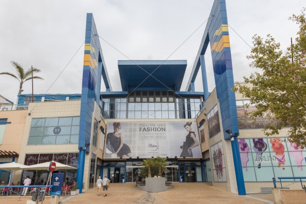 Finestrat pide la prórroga de la ZGAT para la apertura de comercios en domingos y festivos