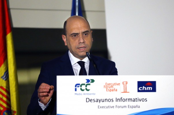 Echávarri decreta la restitución de las calles franquistas: 