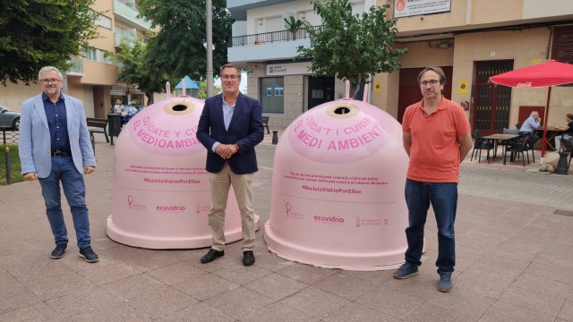El Campello se une a la campaña de reciclaje de Ecovidrio contra el cáncer de mama