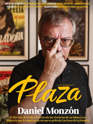 El director Daniel Monzón, portada de la revista Plaza de octubre