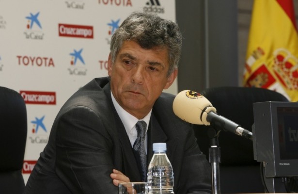 La Federación Española de Fútbol y Villar, imputados por prevaricación, apropiación indebida y malversación
