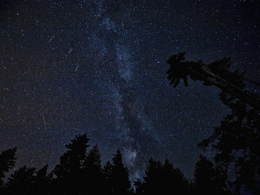 Las Dráconidas, la primera lluvia de estrellas del otoño, se puede observar desde la Región
