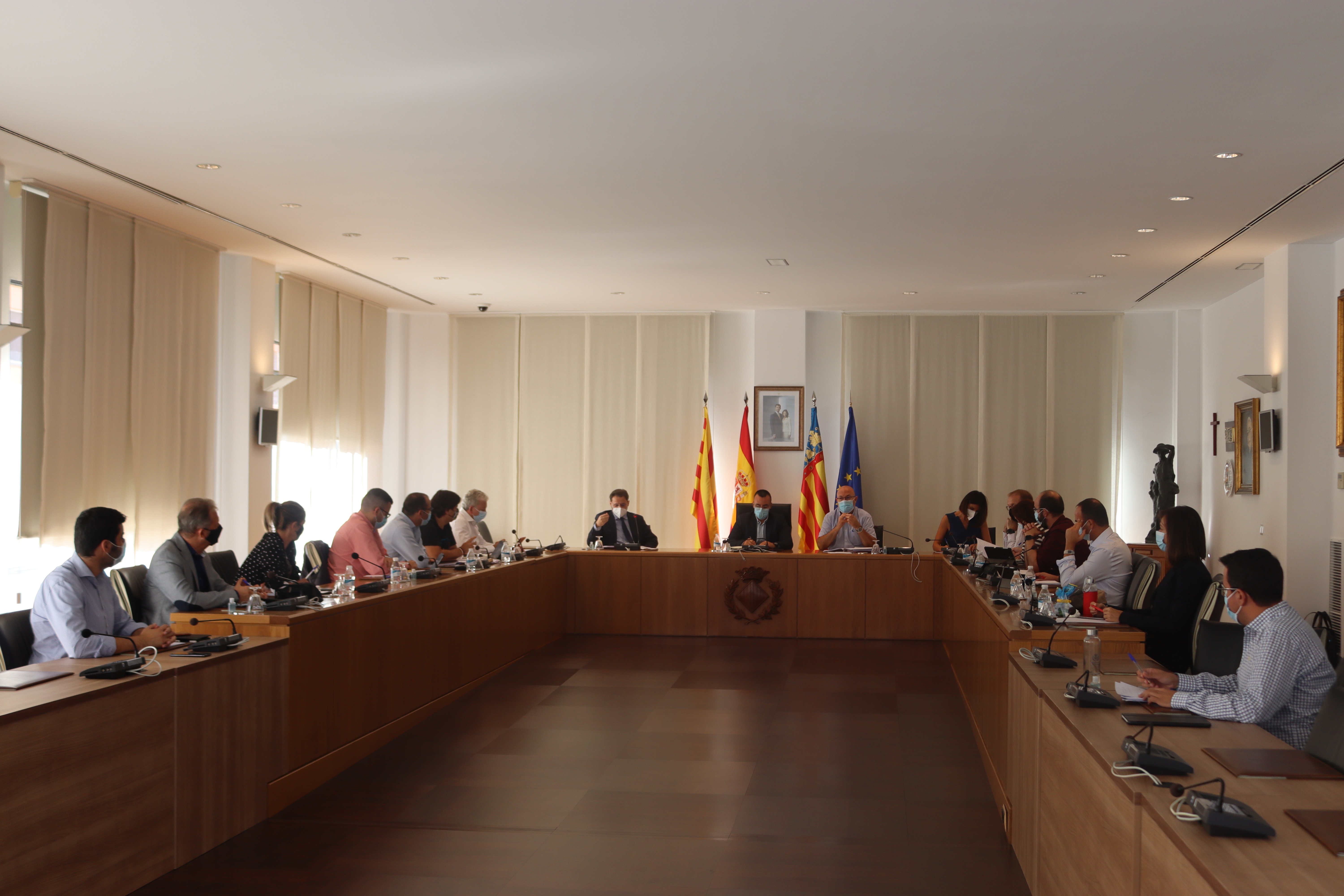 Reunión de la comisión informativa del denominado polígono del clúster de la innovación cerámica de Vila-real. - 