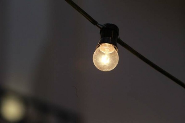 El precio de la luz se dispara el miércoles a un nuevo récord histórico de 228,59 euros