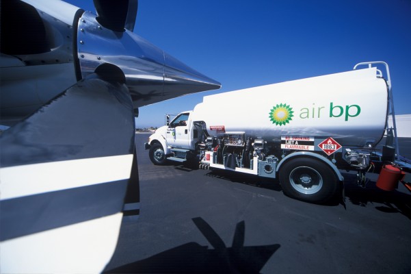 La refinería de BP en Castellón será la primera del mundo en producir combustible sostenible para aviones