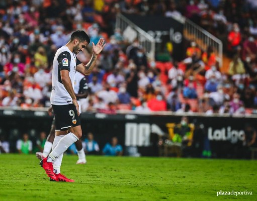 Sport: El Barça no se 'olvida' de Maxi Gómez para enero