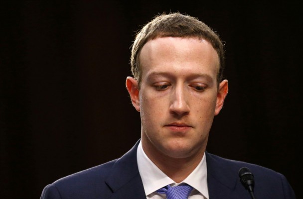 El 'apagón' de Whatsapp, Facebook e Instagram le cuesta 6.000 millones de dólares a Mark Zuckerberg 