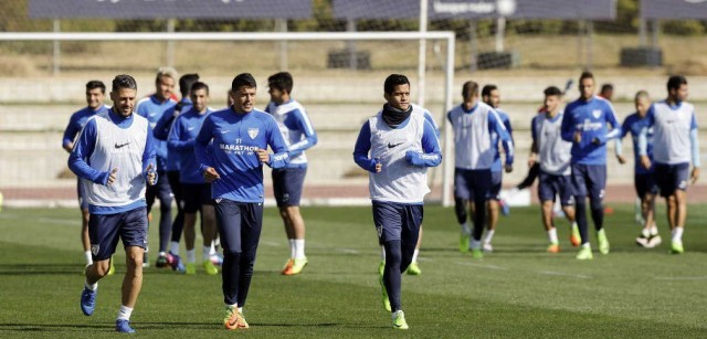 Míchel se estrenó al frente de la plantilla del Málaga