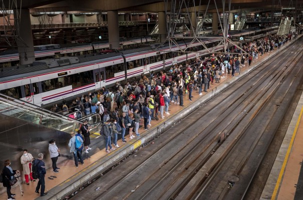 Renfe envía 1.276 burofax para asegurar los servicios mínimos de cara a las huelgas de los próximos dos días
