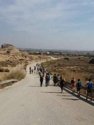 La 'Volta a Peu a Fontcalent' reivindica la protección de la sierra