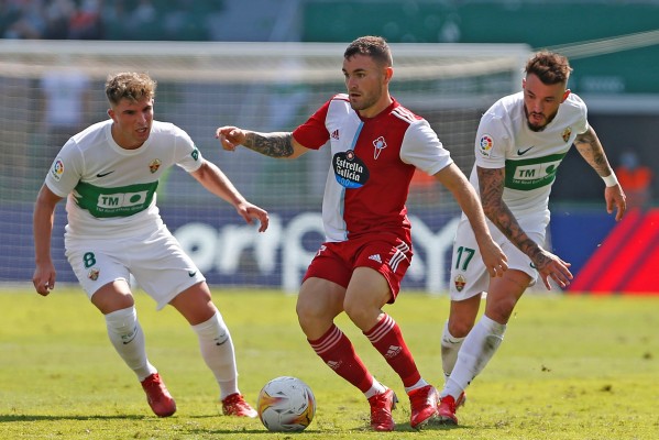 Elche y Celta se anulan en una primera parte sin juego ni ocasiones
