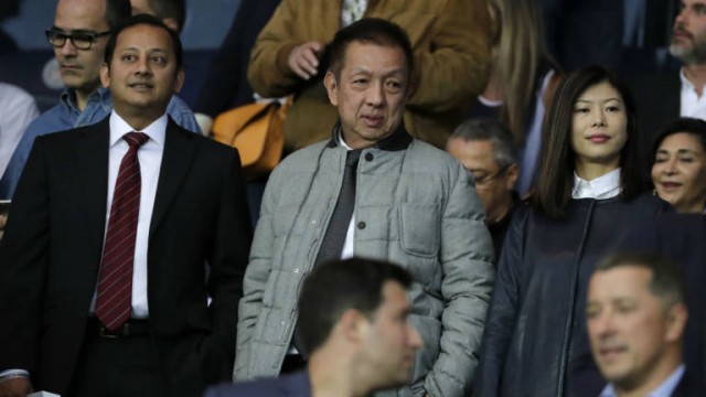 Meriton niega que el Valencia CF esté en venta