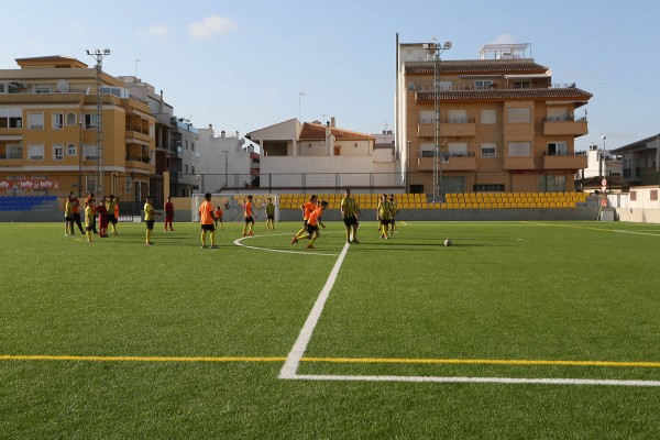 La Diputación incrementa hasta los 4 millones de euros las ayudas para renovar campos de fútbol de césped artificial
