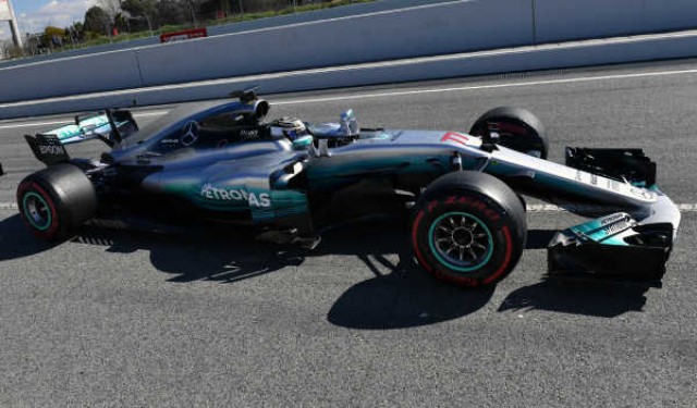 Bottas vuelve a ser el piloto más rápido en Barcelona
