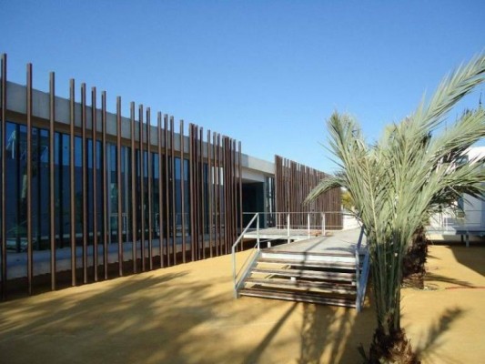 Elche ultima la rescisión del Instituto de la Palmera: se ofrece el inmueble a la Conselleria de Medio Ambiente