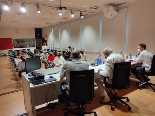 Carque dice que la sala policial está en pleno uso y desinfla la investigación sobre las irregularidades