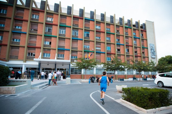 Las Escuelas San José entran en Docomomo: la arquitectura moderna sí tiene quien la reconozca
