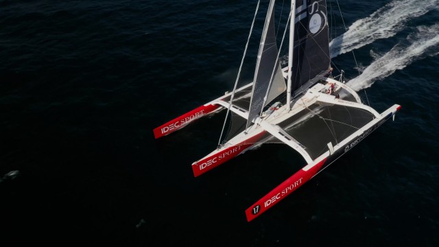 La Bitácora del Role: A bordo del IDEC, el velero más rápido de la historia