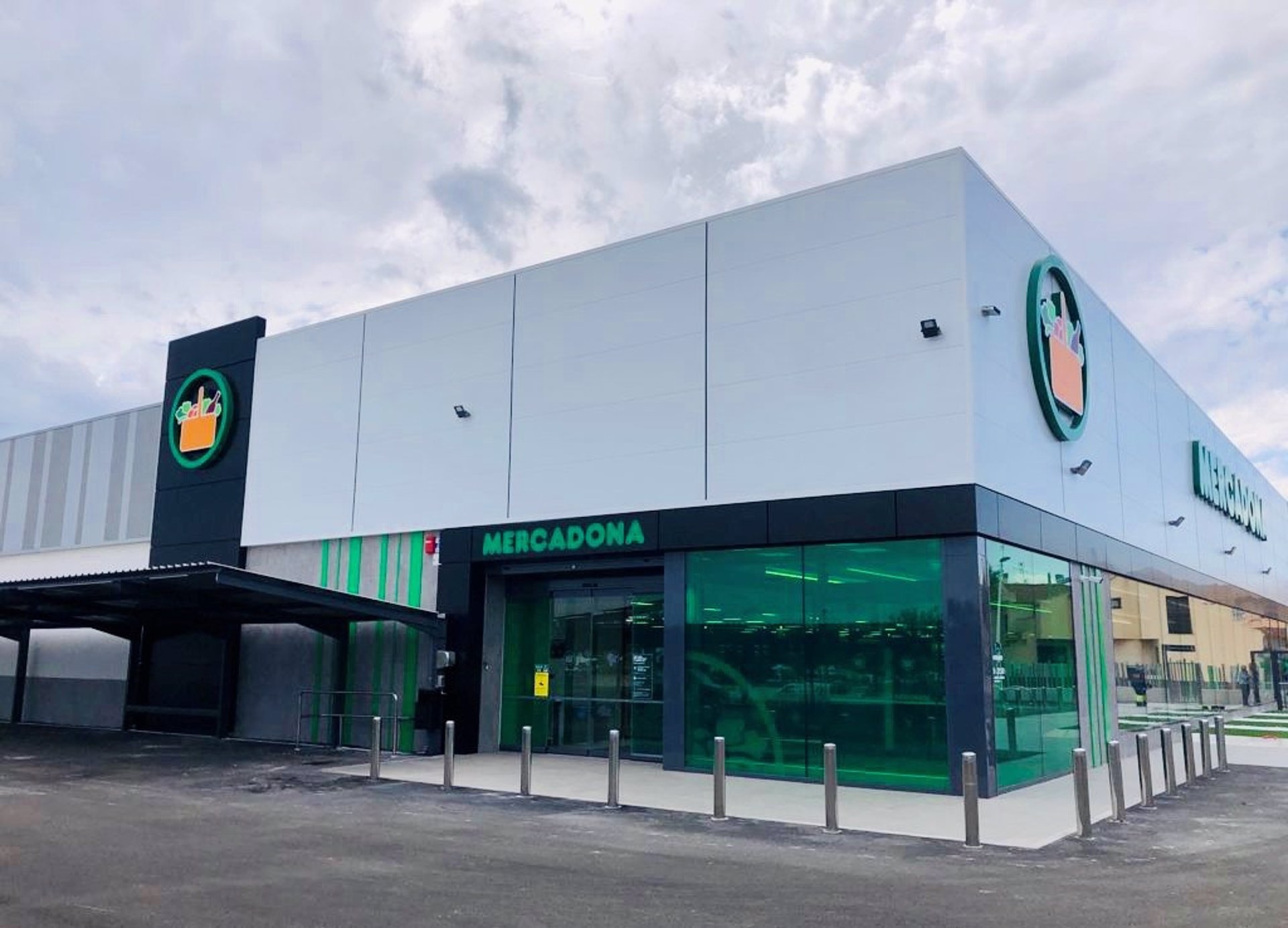 Mercadona, Inditex y El Corte Inglés, las españolas en el 'Top 100' mundial de empresas familiares 