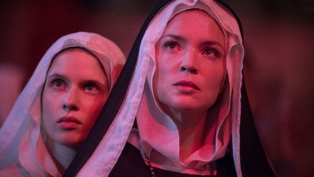 'Benedetta': Paul Verhoeven juega con lo sagrado y lo sacrílego
